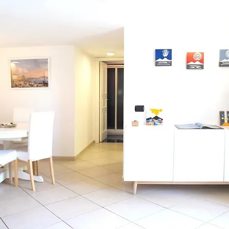 Apartment Sweet Dreams *